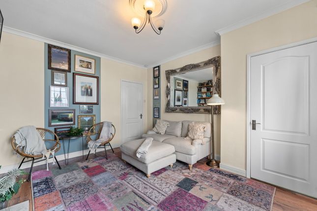 Inglewood Drive, Newcastle-under-Lyme photo 4