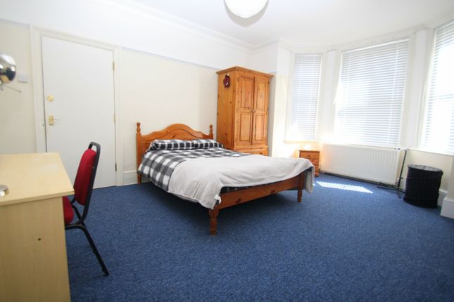 83 Southcote Road, Bournemouth photo 5