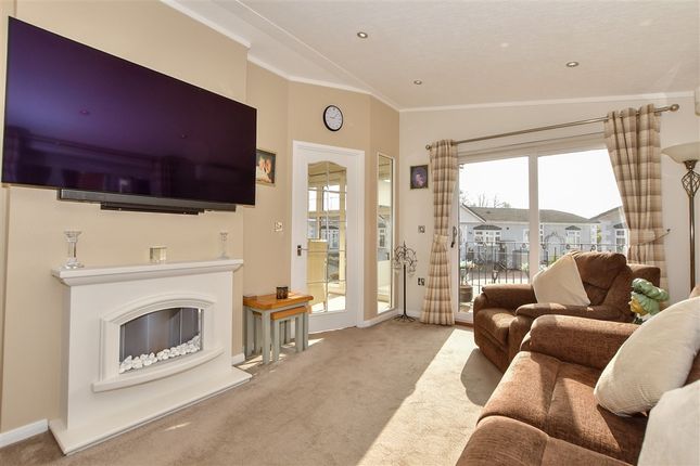 Kings Close Harrietsham, Maidstone photo 2