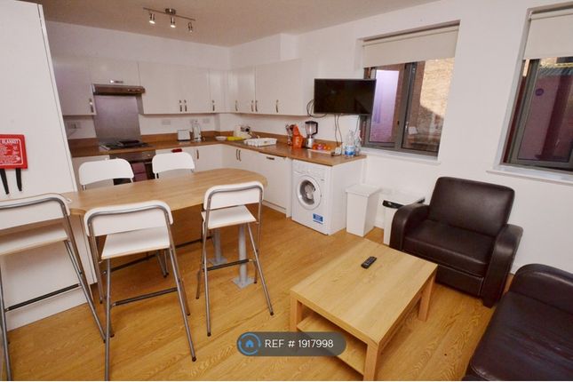 Room to rent in Six Degrees, Nottingham