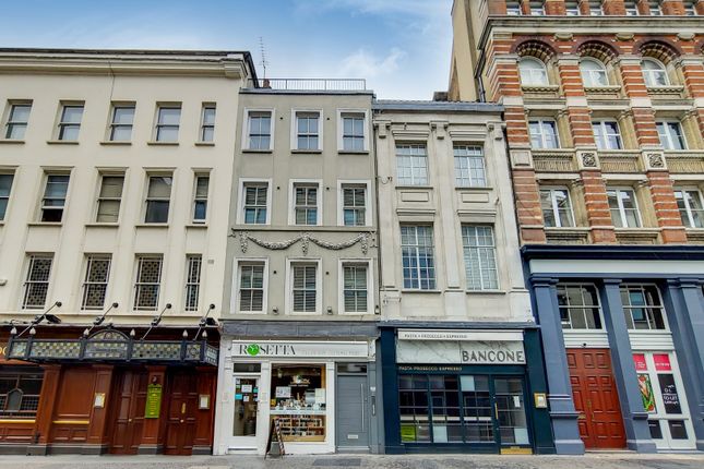 Studio to rent in William Iv Street, London