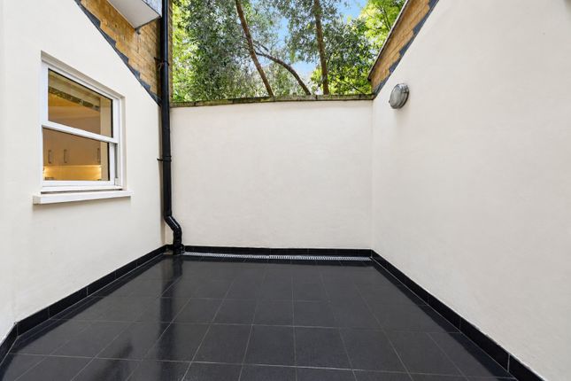 3, St. Peters Place, London photo 3
