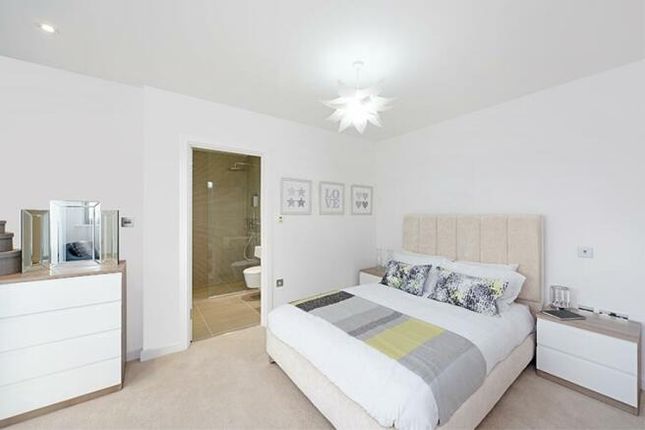 Flat for sale in Flanders Court, Watford