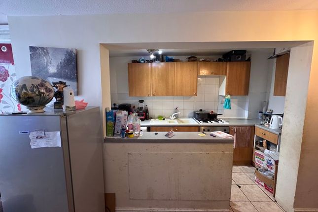 53, Neville Court, Washington photo 3