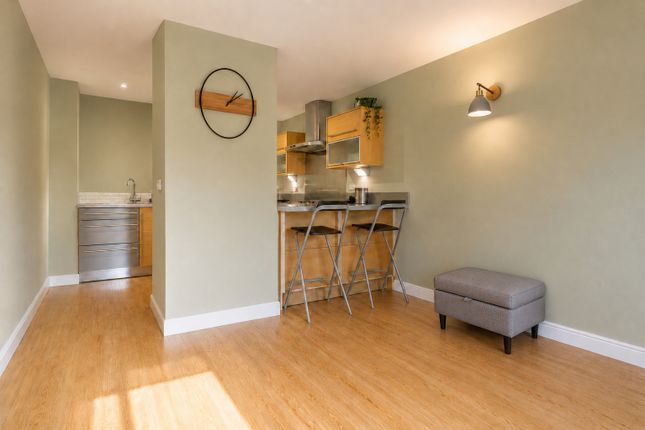 16, Wharton Court, Chester photo 4