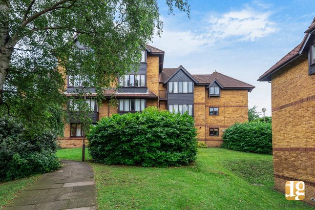 Property for sale in Linwood Close, Camberwell