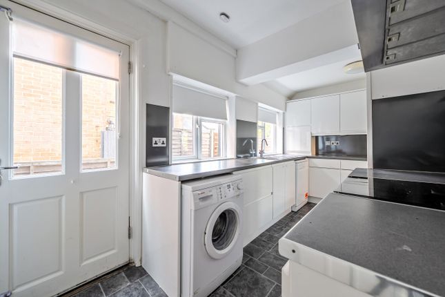 Glenthorne, 39, Upper Hale Road, Surrey photo 4