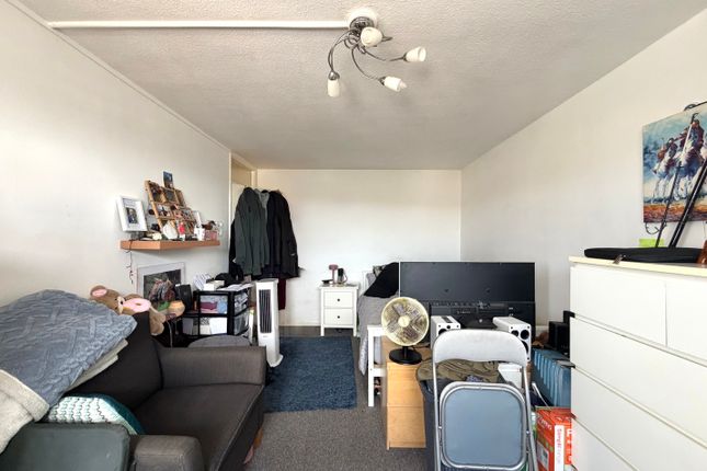 Flat 20, Peacehaven photo 3