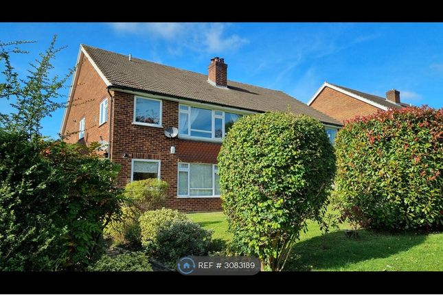 2-bed flat on Little Chalfont, Amersham, £1,850/mo