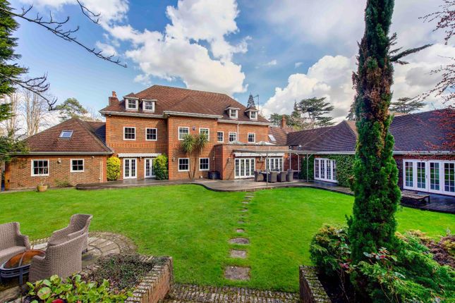 Detached house to rent in Queens Drive, Oxshott, Leatherhead