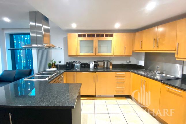 Flat 148，41 Millharbour, London photo 4