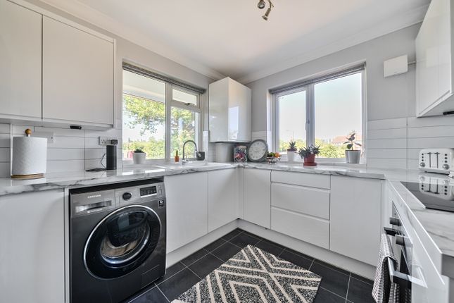 4, Blenheim Court, Sidcup photo 4