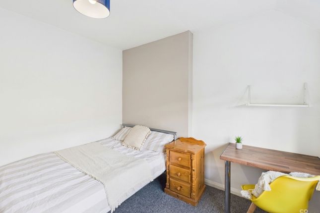 65 The Avenue, Brighton photo 3