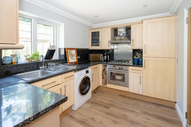 15, Audemer Court, Ringwood photo 4