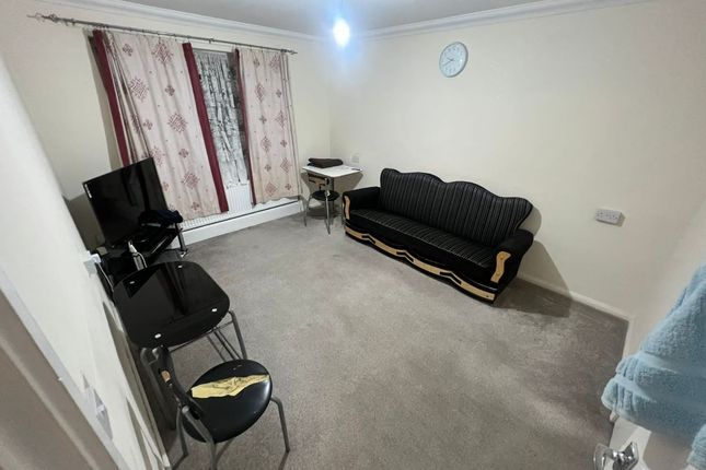 Flat for sale in Wolfsburg Court, Hockwell Ring, Luton