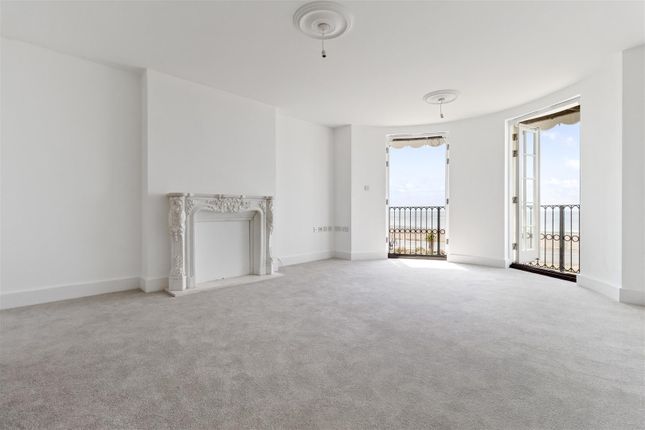Flat 9, Nautilus, Marine Parade, Worthing photo 3