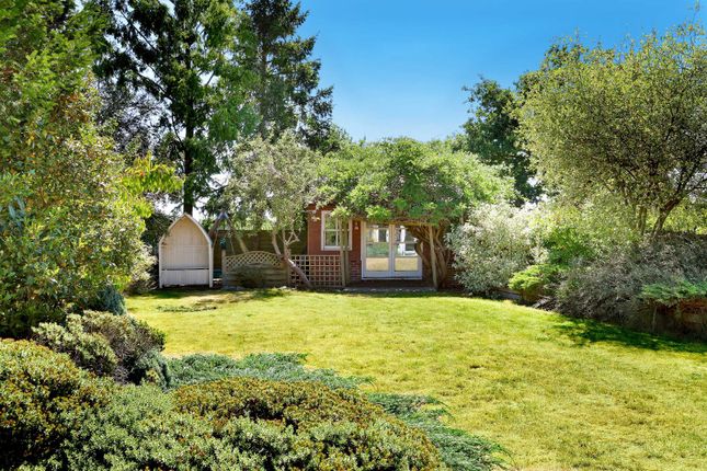 26, Highlands Road, Beaconsfield photo 2