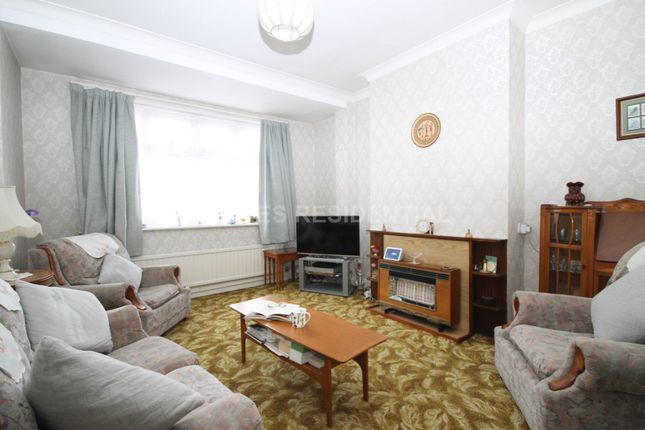 83, Lime Grove, New Malden photo 2