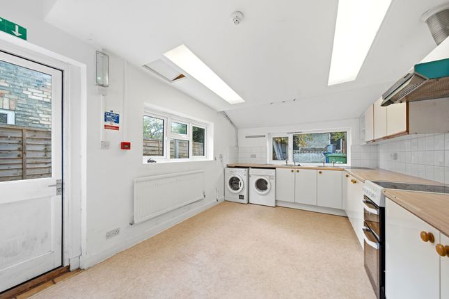 15 Abbey Road, Cambridge photo 2