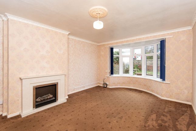 24 Lydgate Drive, Chesterfield photo 2