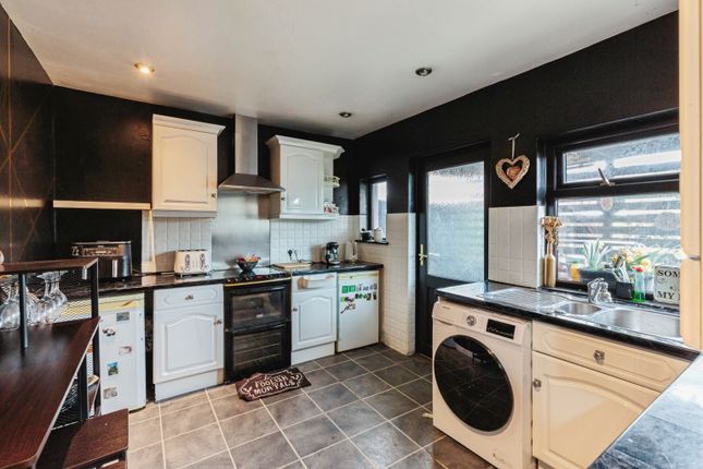 94, Annesley Avenue, Blackpool photo 5