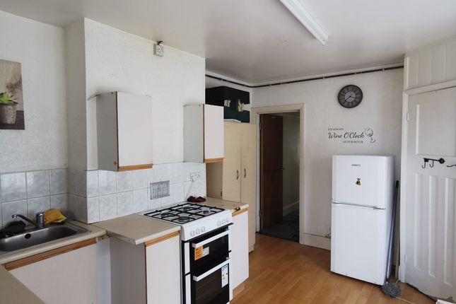 Flat for sale in Ryefield Crescent, Joel Street