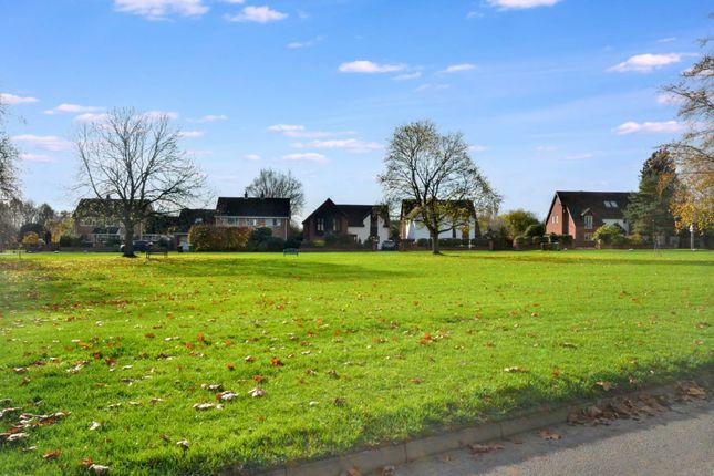 Cidermill House, Twyning Green, Tewkesbury photo 2