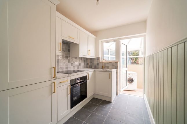 12, Woodford Green Road, Birmingham photo 4