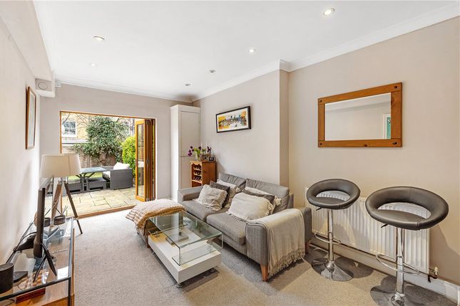 Flat for sale in Cavendish Road, London