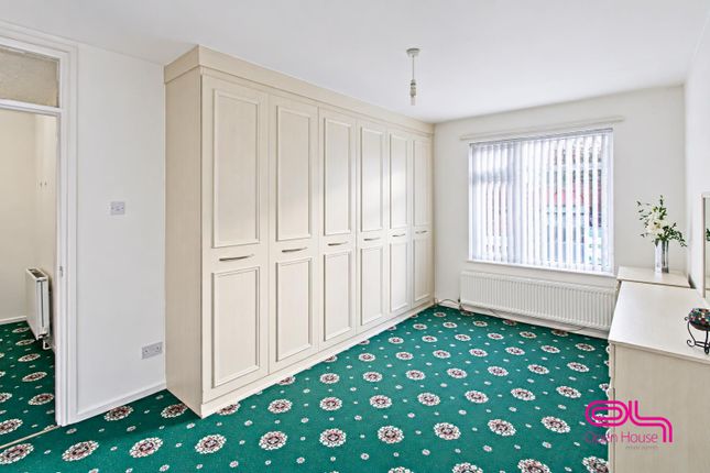 50, Brookdale Close, Bolton photo 4