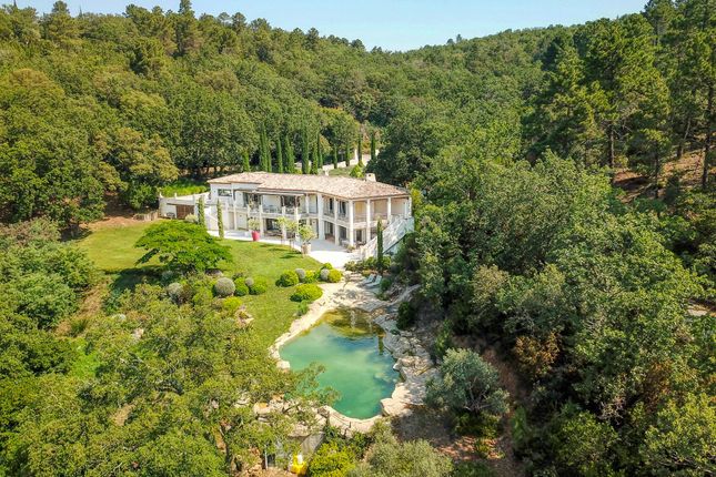 Villa for sale in La Garde Freinet, Var, Provence-Alpes-Côte d’Azur, France