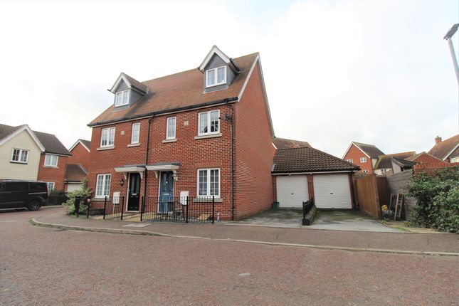 Thumbnail Town house to rent in Weyland Drive, Stanway, Colchester