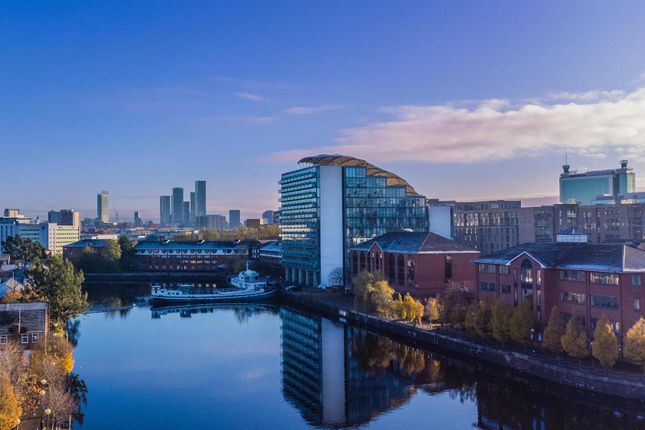 Studio to rent in Clippers Quay, Salford