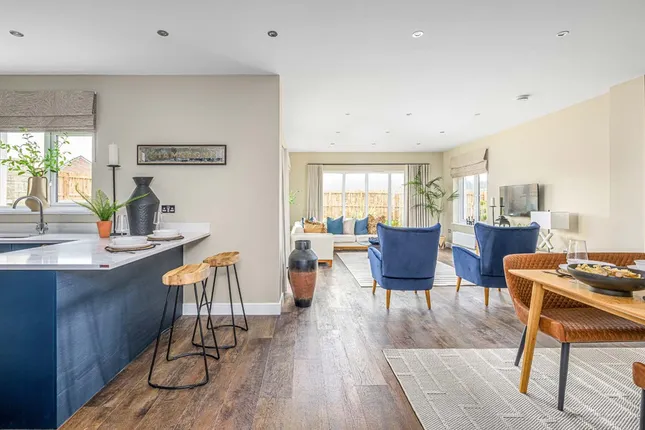 Taylor Wimpey - Oakwood View