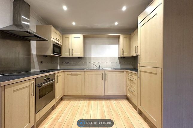 Quayside Drive, Colchester photo 3