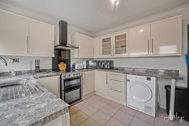 2 Heol Bedwas, Swansea photo 4