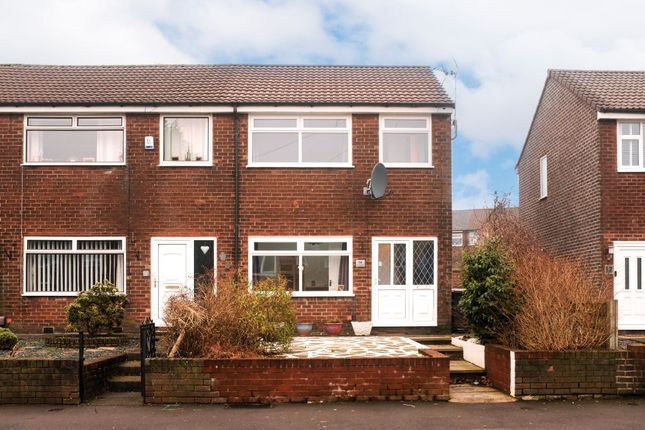 Thumbnail Town house for sale in The Crescent, Bromley Cross, Bolton