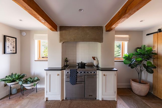 304591 - Orrell Fold Barn 3.Jpg