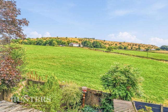 8, Crossfield Close, Wardle photo 3