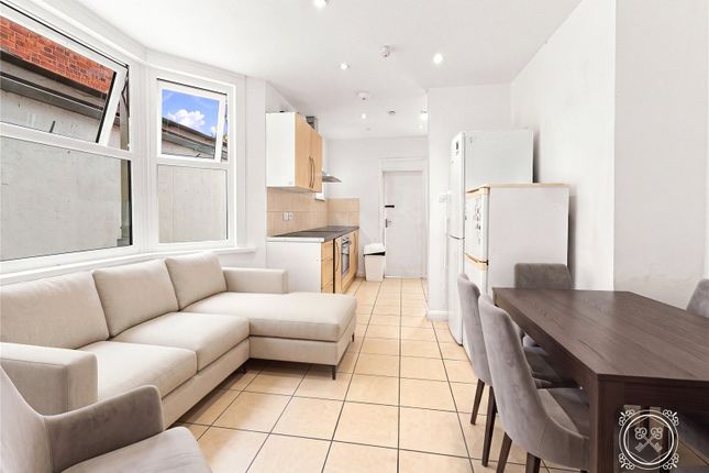 37, Cobham Road, London photo 3