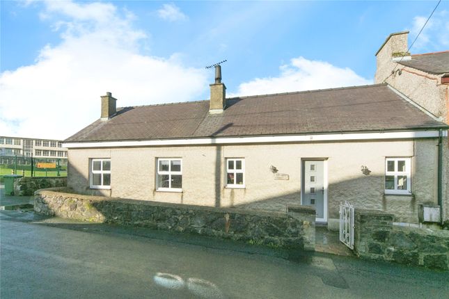 3-bed house on 19-20,, Pentrefelin, Isle of Anglesey, £300,000