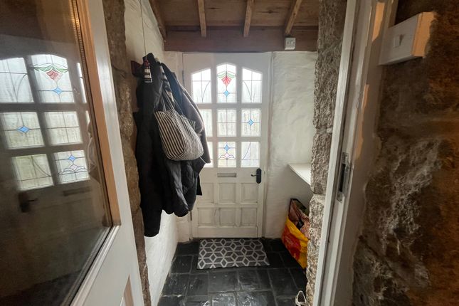 47, Lanner Hill, Redruth photo 4