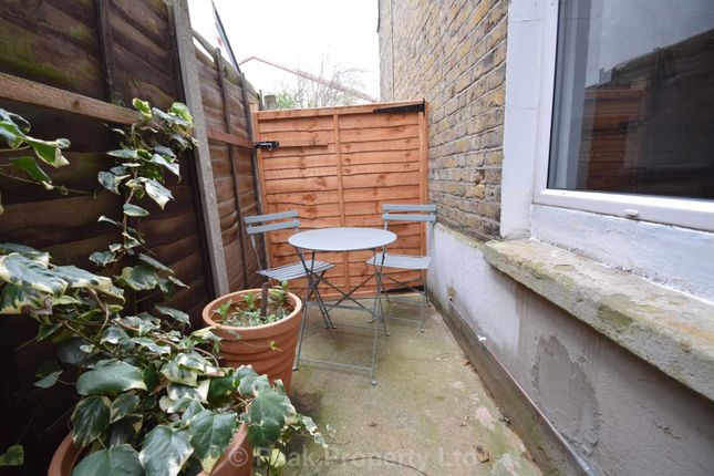 Room 2, Windermere Road, Southend On Sea photo 3