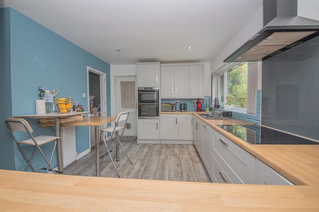 24, Oakgrove Gardens, Eastleigh photo 2