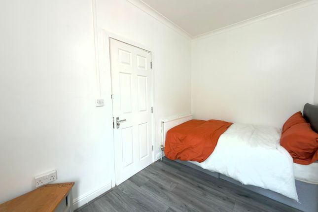 99, Gravelly Lane, Birmingham photo 2
