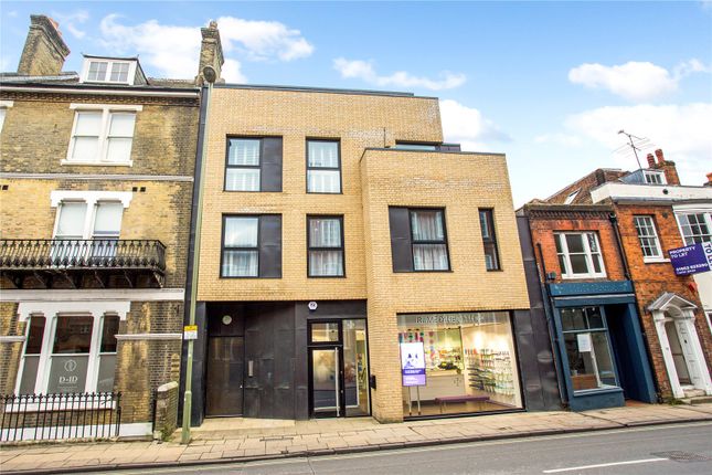Thumbnail Flat to rent in Southgate Street, Winchester, Hampshire