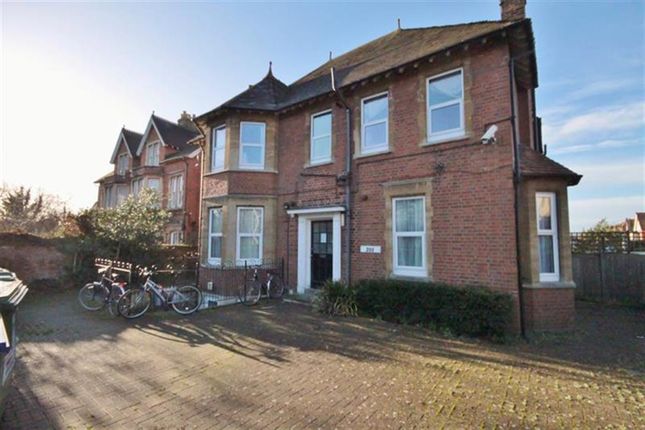 Flat to rent in Iffley Road, Oxford