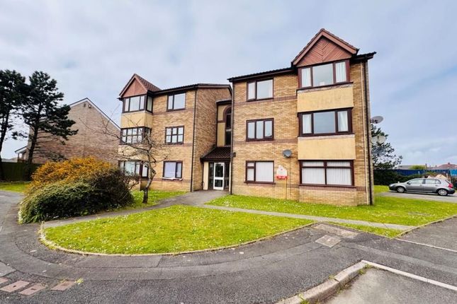 1-bed flat on Flat 45,  Harvey Crescent, Aberavon, Port Talbot, £650/mo