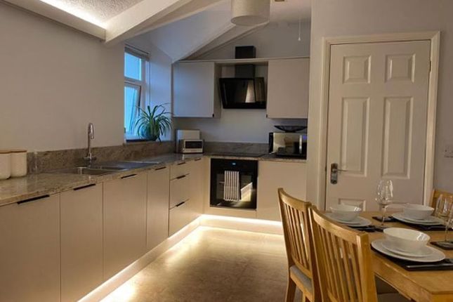 Flat 17, Bayfort Mansions, Warren Road, Torquay photo 3