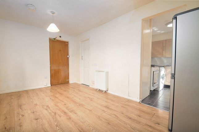 54 St. Brides Gardens, Newport photo 4